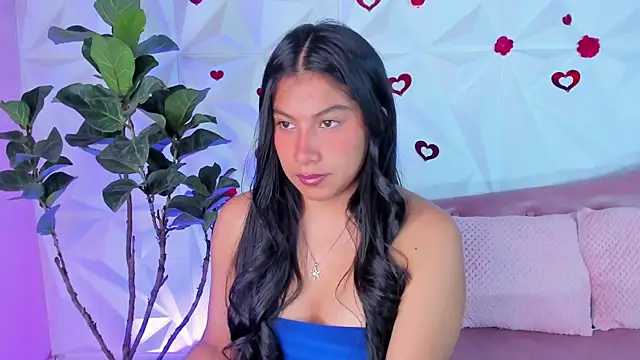 LinnaGardenia online show from March 21, 2025, 1:45 pm