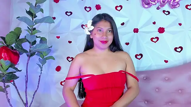 LinnaGardenia online show from February 14, 2025, 2:02 pm