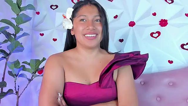 LinnaGardenia online show from February 15, 2025, 5:50 pm