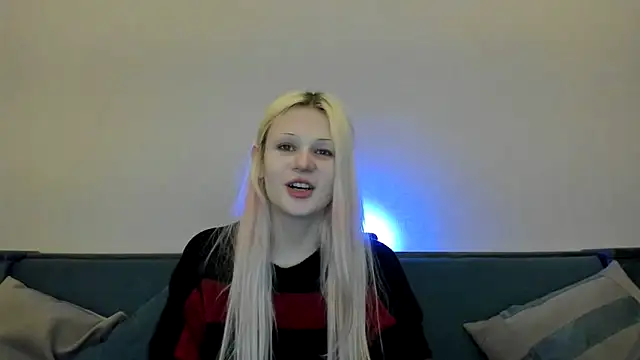 sashakiss99 online show from December 22, 2024, 1:33 pm