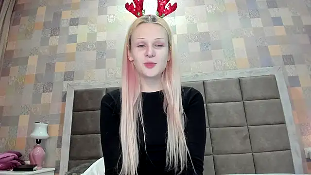 sashakiss99 online show from December 11, 2024, 4:42 pm