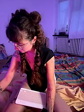 Snapshot of _foxygirl_ chatting on October 16, 2025, 4:59 pm foxygirl online show from October 16, 2025, 4:59 pm