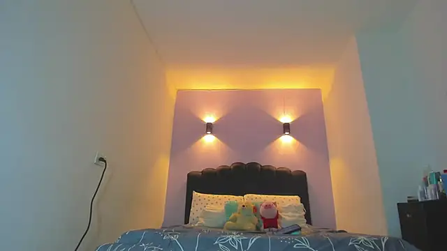 Snapshot of Sofia_Clauss_ chatting on February 27, 2026, 4:12 am Sofia Clauss online show from February 27, 2026, 4:12 am