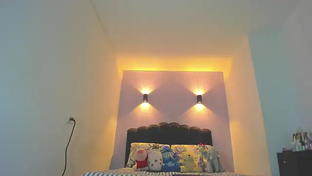 Sofia Clauss  online show from May 9, 2026, 4:49 am