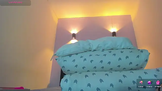 Sofia Clauss  online show from March 16, 2026, 5:44 am