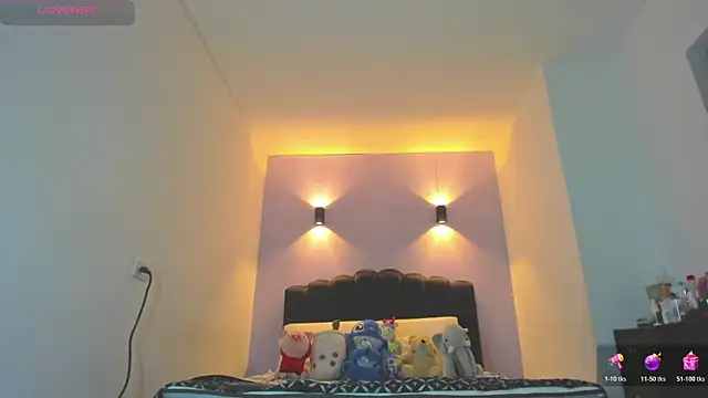 Sofia Clauss  online show from April 11, 2026, 5:15 am