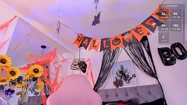 Tom cooper  online show from October 31, 2025, 12:24 pm