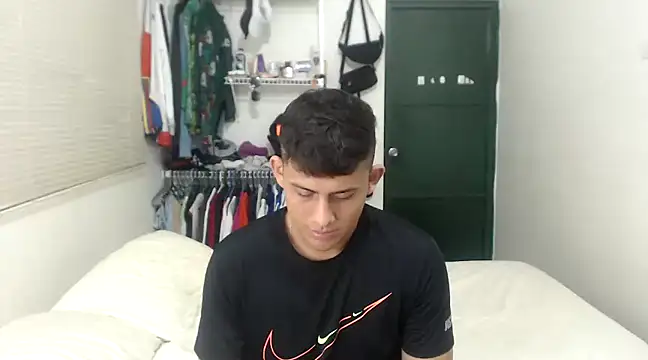 StivMike01 online show from January 28, 2025, 12:26 am