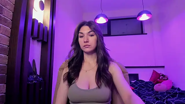 MonicaVii online show from May 19, 2026, 12:15 am