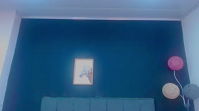 candy lux  online show from October 16, 2025, 6:49 pm