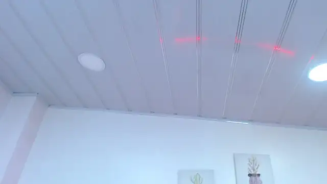 candy lux  online show from October 3, 2025, 8:43 pm