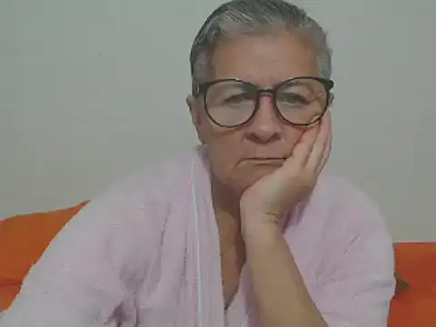 candy mature  online show from January 15, 2026, 11:19 pm