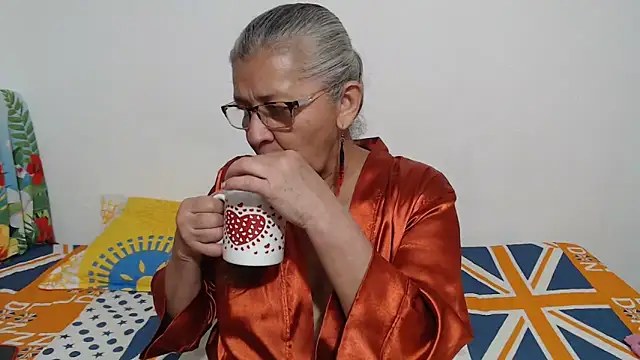 candy mature  online show from March 16, 2026, 10:23 pm