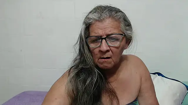 candy mature  online show from October 4, 2025, 11:39 pm
