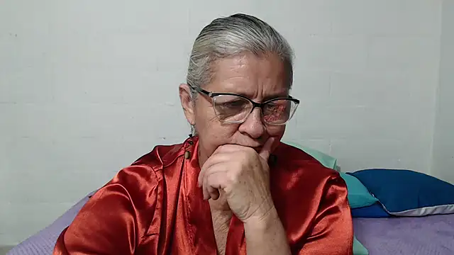 candy mature  online show from September 9, 2025, 11:36 pm