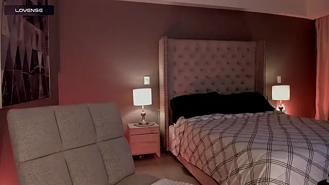 vangie  online show from October 2, 2025, 11:08 pm