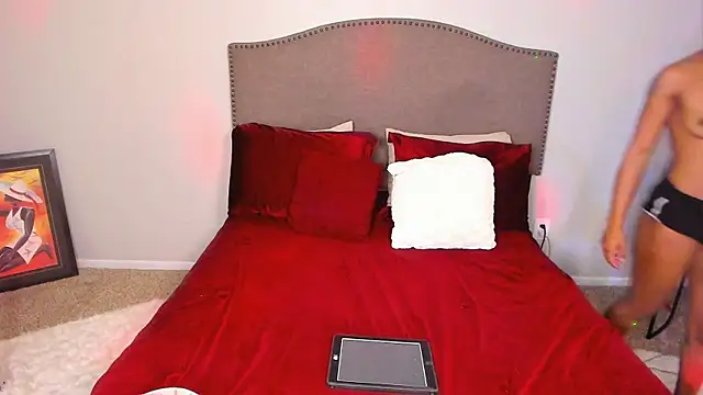 yiauana online show from November 9, 2025, 7:34 am