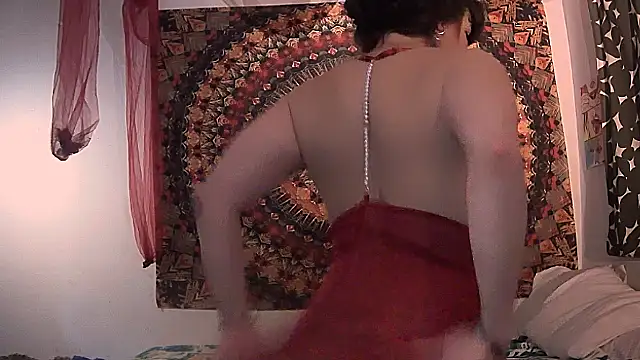 HeyyImHarlowe online show from February 12, 2026, 4:56 am