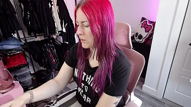 Snapshot of gennyrock chatting on January 16, 2026, 6:45 pm gennyrock online show from January 16, 2026, 6:45 pm