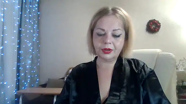 SofiyaPetrova online show from April 8, 2026, 7:59 pm