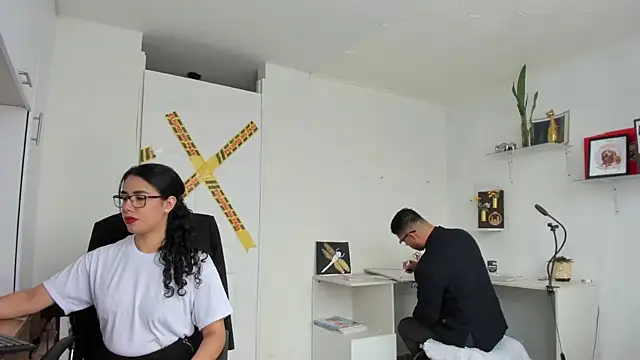 susana monroy online show from December 2, 2025, 4:30 pm