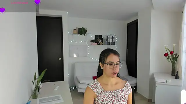 susana monroy online show from June 4, 2026, 6:56 pm