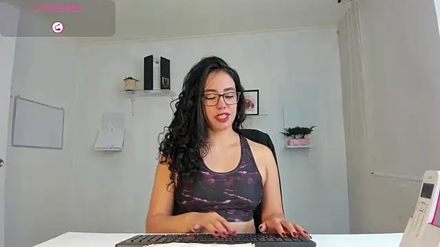 susana monroy online show from September 26, 2025, 8:05 pm