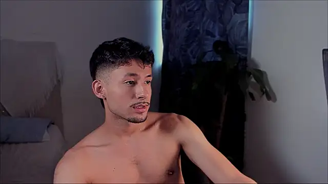 dimitri targaryen online show from November 23, 2025, 7:57 pm