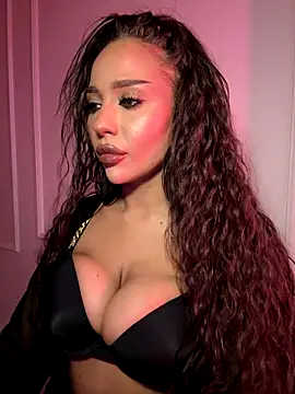 CardiSweetBaby online show from November 14, 2025, 2:10 pm