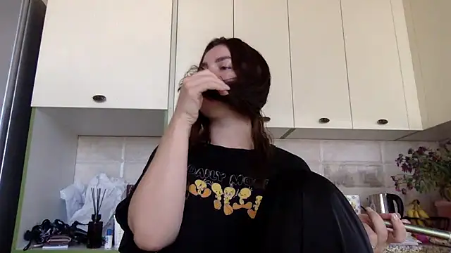 Karolina llove online show from September 21, 2025, 9:36 am