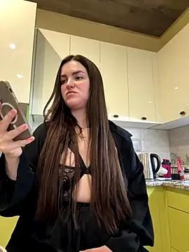 Karolina llove online show from November 10, 2025, 11:26 am