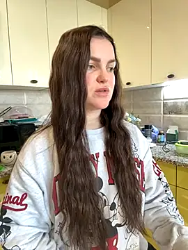 Karolina llove online show from October 13, 2025, 11:12 am