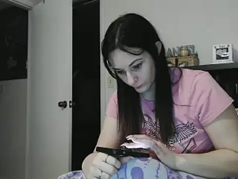 Snapshot of CrystalLakeXO chatting on March 11, 2025, 7:57 am CrystalLakeXO online show from March 11, 2025, 7:57 am