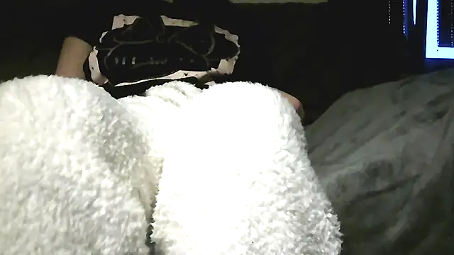 Snapshot of Everydayonli chatting on February 5, 2026, 3:52 pm Everydayonli online show from February 5, 2026, 3:52 pm