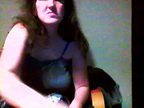 Snapshot of Everydayonli chatting on November 16, 2025, 8:57 pm Everydayonli online show from November 16, 2025, 8:57 pm