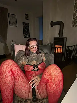 AileenInkOfficial online show from April 13, 2026, 6:23 pm