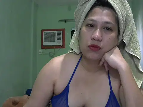 sweetsexysmile online show from May 21, 2026, 1:47 am