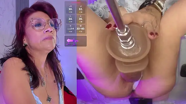 Snapshot of Ahytanna chatting on February 22, 2026, 8:43 pm Ahytanna online show from February 22, 2026, 8:43 pm