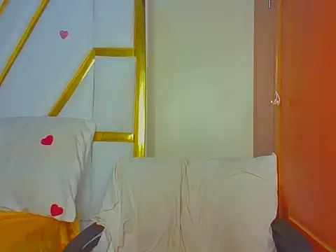 cutesmiling online show from February 26, 2026, 3:45 pm