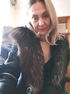 Snapshot of Tanya6547 chatting on February 9, 2026, 9:40 am Tanya6547 online show from February 9, 2026, 9:40 am