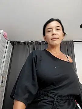 Angel Perv online show from December 17, 2025, 11:04 am