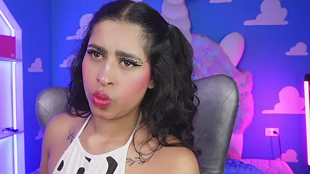 miss romyna online show from March 6, 2026, 11:05 am