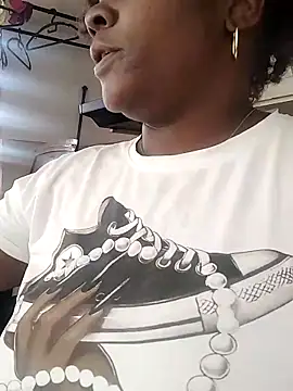 kaorysquirt online show from September 22, 2025, 2:56 pm