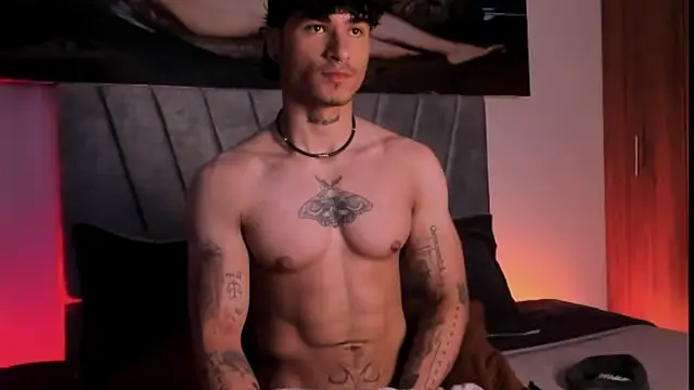 Thomas Fit1 online show from November 5, 2025, 11:19 pm