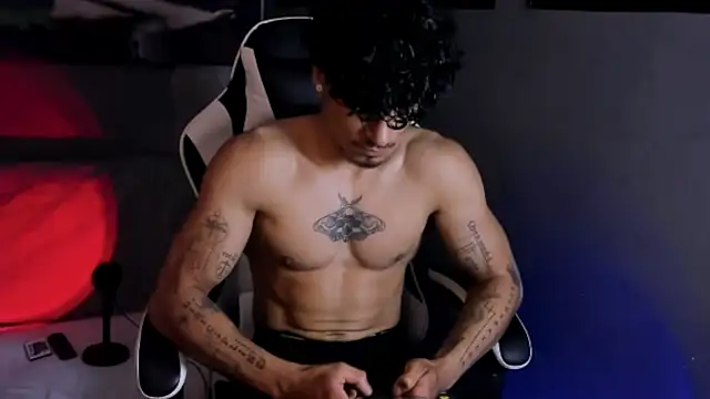 Thomas Fit1 online show from April 14, 2026, 7:30 pm