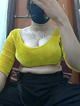 Snapshot of Anjel_Sadia chatting on December 17, 2025, 12:59 am Anjel Sadia online show from December 17, 2025, 12:59 am