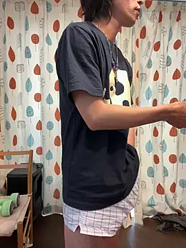 Katakuriko-Denpun online show from May 8, 2026, 1:53 am