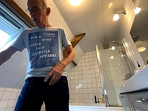 martxxxxx online show from October 16, 2025, 8:55 am