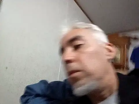 Xoc8  online show from November 4, 2025, 10:46 pm