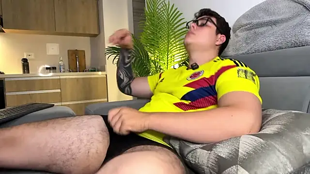 Snapshot of odin_blake chatting on March 4, 2026, 2:30 am odin blake online show from March 4, 2026, 2:30 am